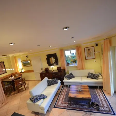 Moosbeere By Interhome Groß Zicker